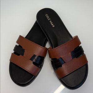 ✨ NWOT ✨ Cole Haan Flynn Slotted Slide Sandals - Cuoio (brown)/ Black size 7